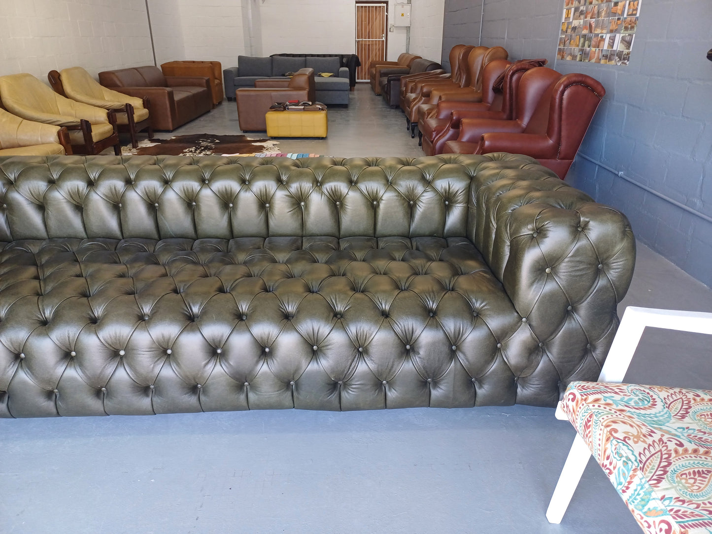 Cuben Chesterfield - Olive green