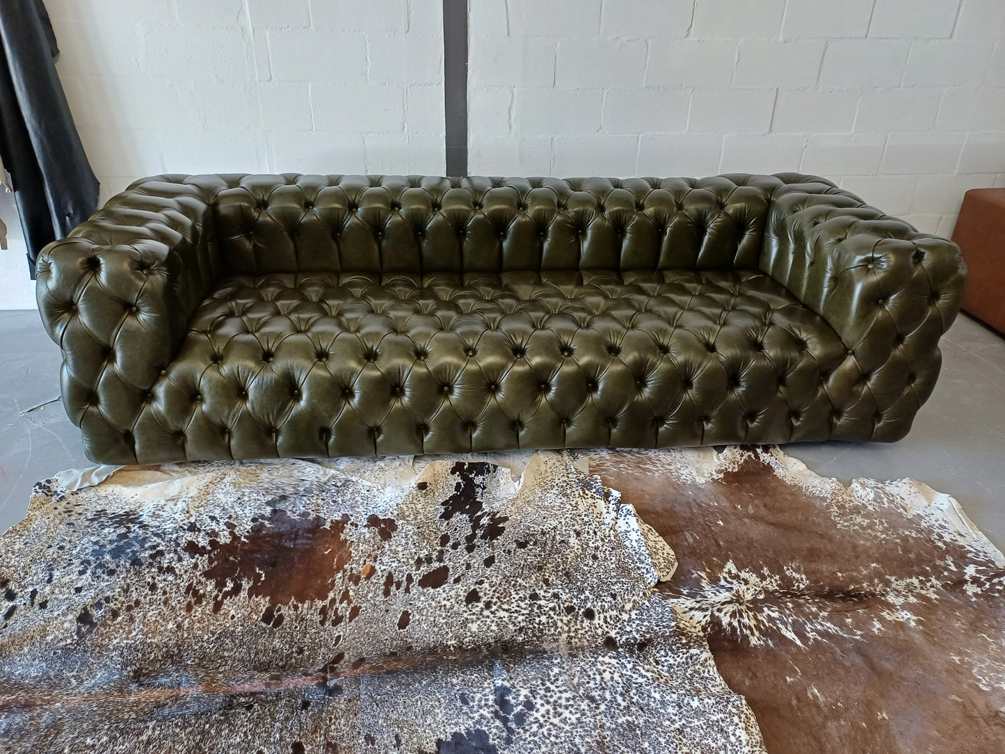 Cuben Chesterfield - Olive green