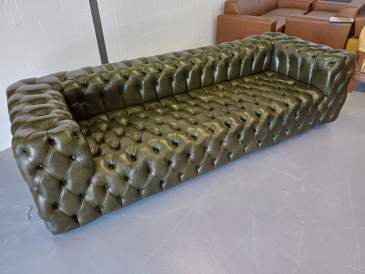 Cuben Chesterfield - Olive green