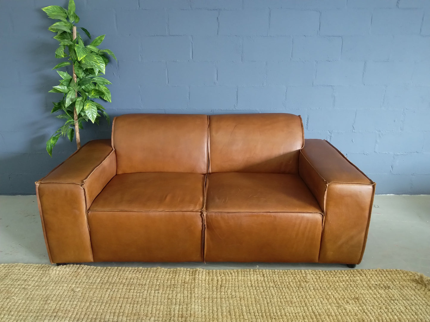 Houston 2-Seater Naku Butterscotch