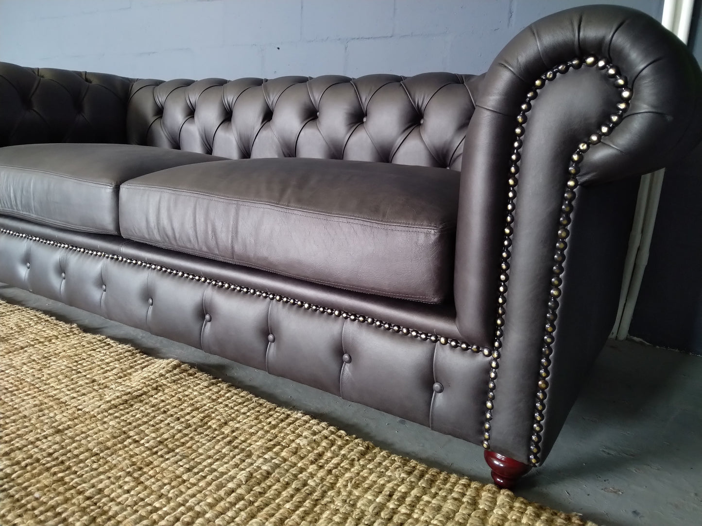 Chesterfield 2-Seater-Etosha Grey