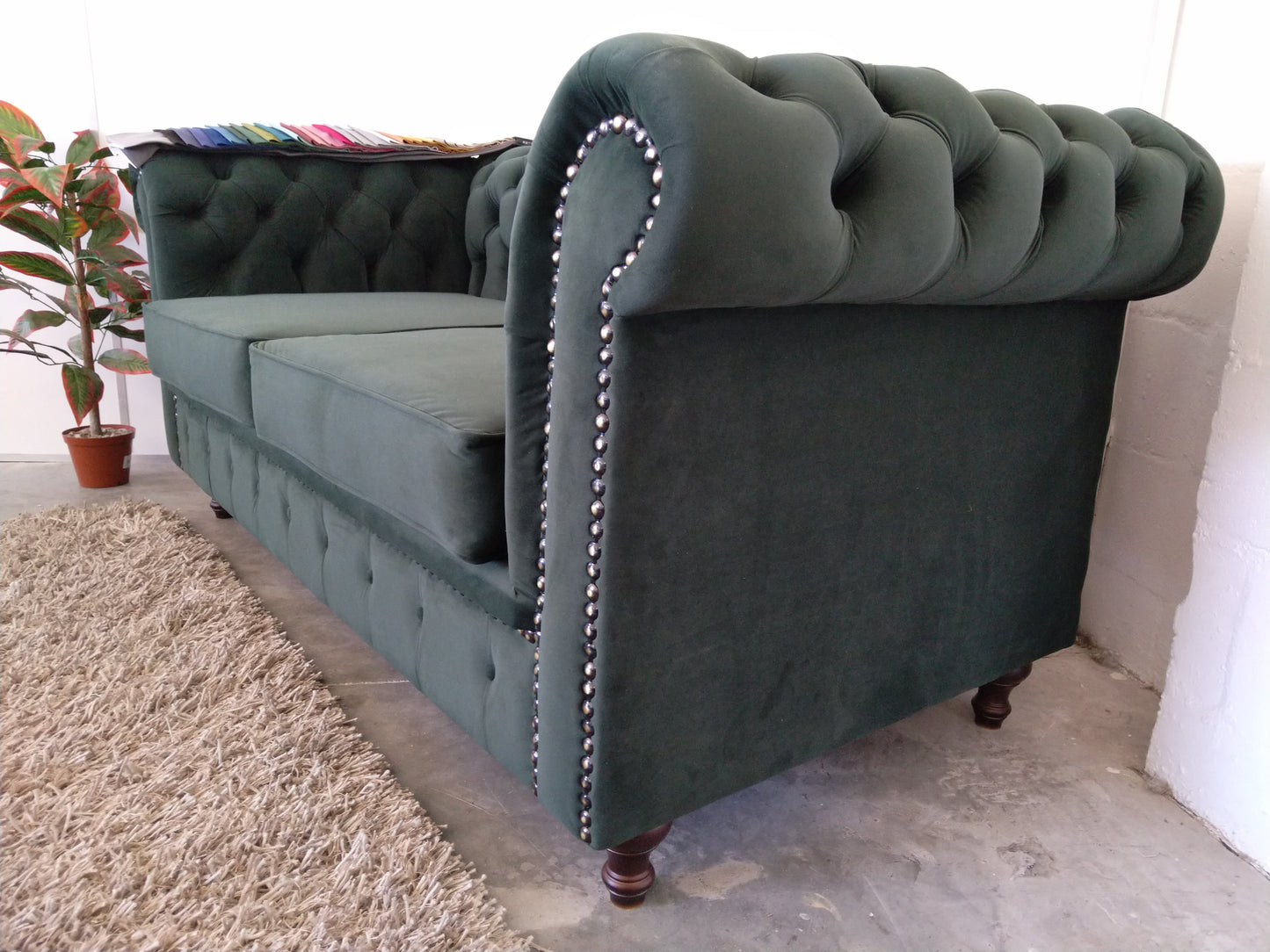 Chesterfield 2-Seater Forest Green Velvet