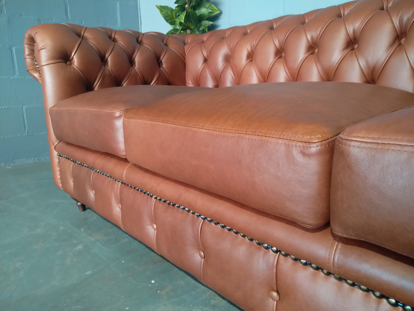 Chesterfield 3-Seater Naku Butterscotch