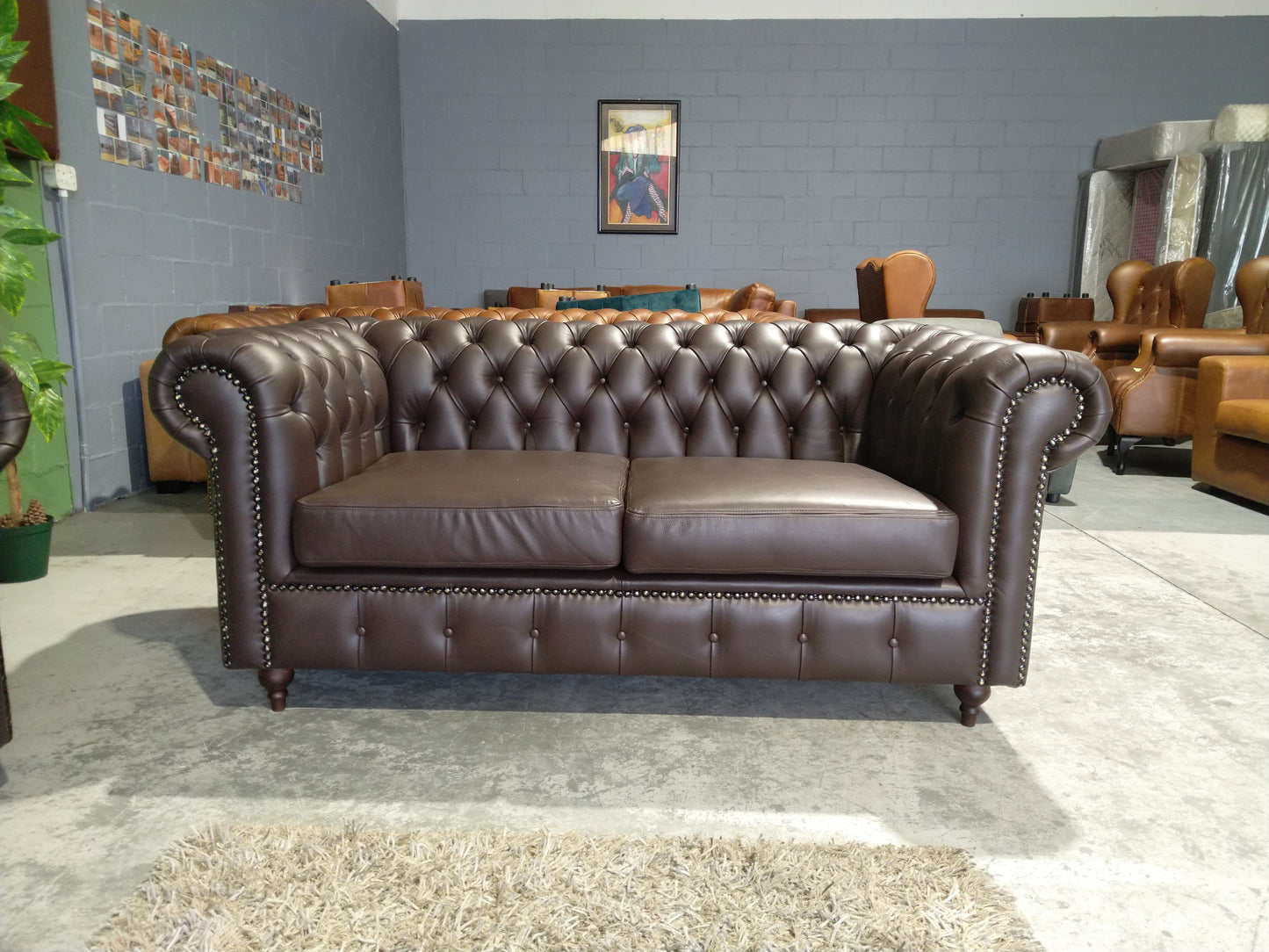 Chesterfield 2-Seater Bovine Oxblood