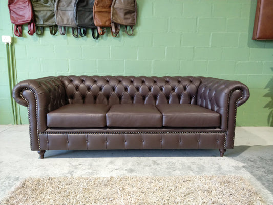 Chesterfield 3-Seater Bovine Oxblood