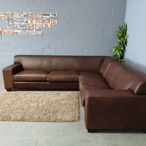 Krestin Corner Unit 2.8m x 2.8m