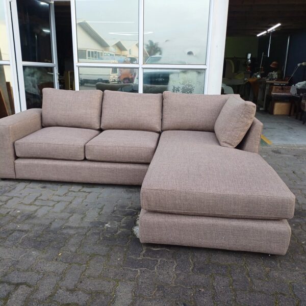Temba Reversable Corner 2.5m x 1.7m