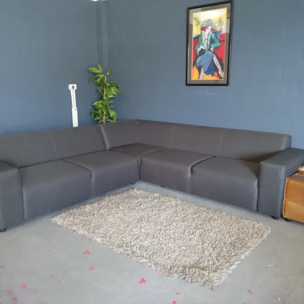 Hudson Corner 2.5m x 2.5m